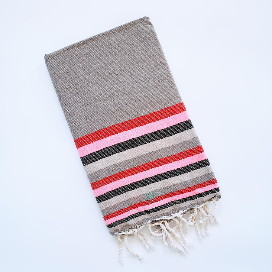 Soft and absorbent chic Turkish towel with fringe detail