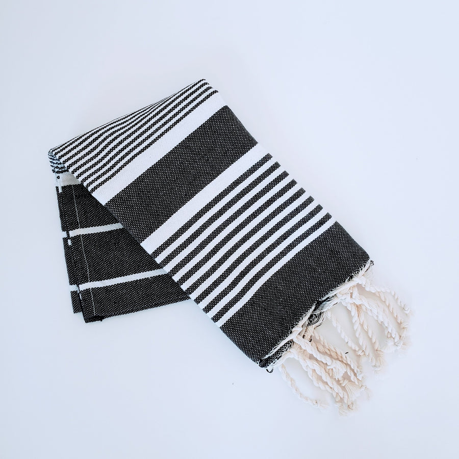  Mini guest towel in black and white stripes 